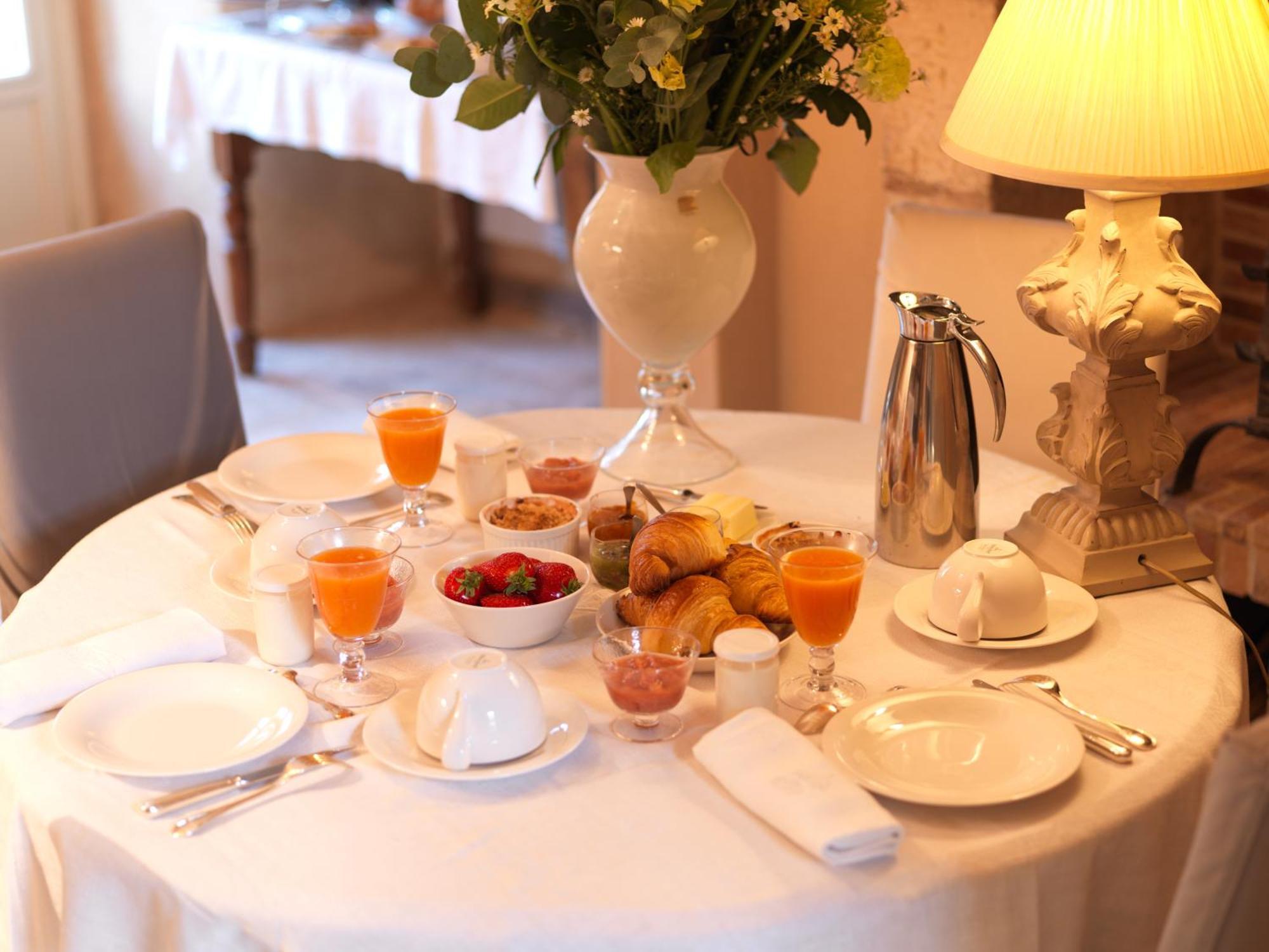 Les Demeures De Marie Bed & Breakfast Pace  Ngoại thất bức ảnh
